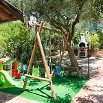 Blue Marlin Aparthotel