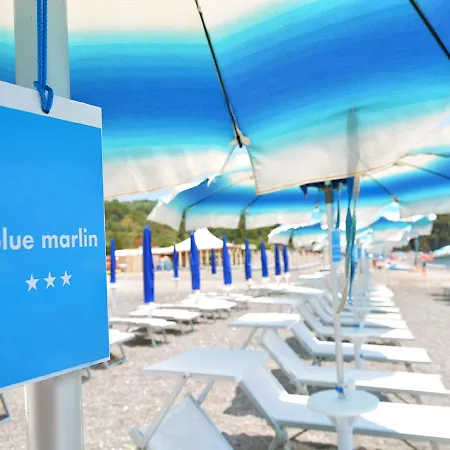 Blue Marlin 卡梅罗塔的码头