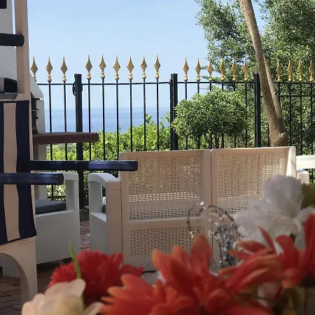 Blue Marlin Aparthotel
